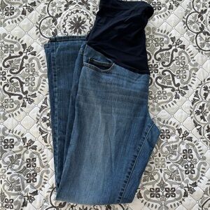 Liz Lange maternity jeans in size 10